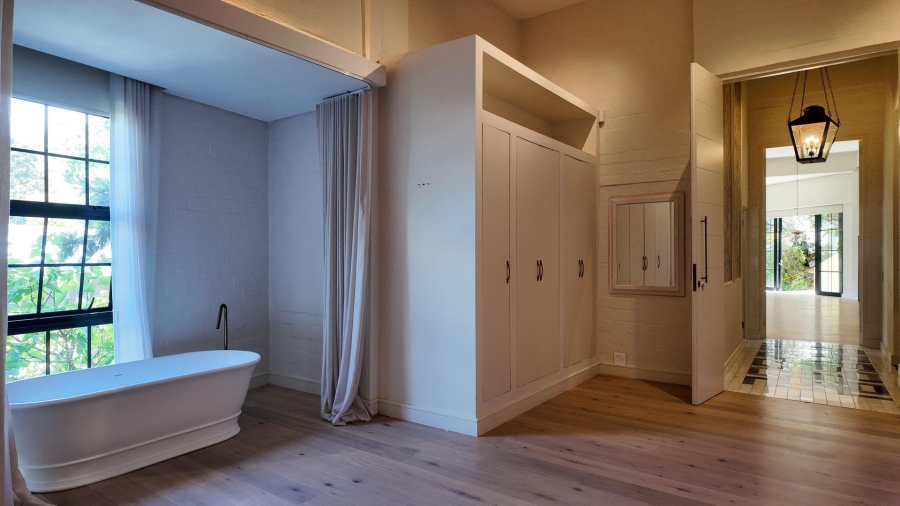 2 Bedroom Property for Sale in Tamboerskloof Western Cape